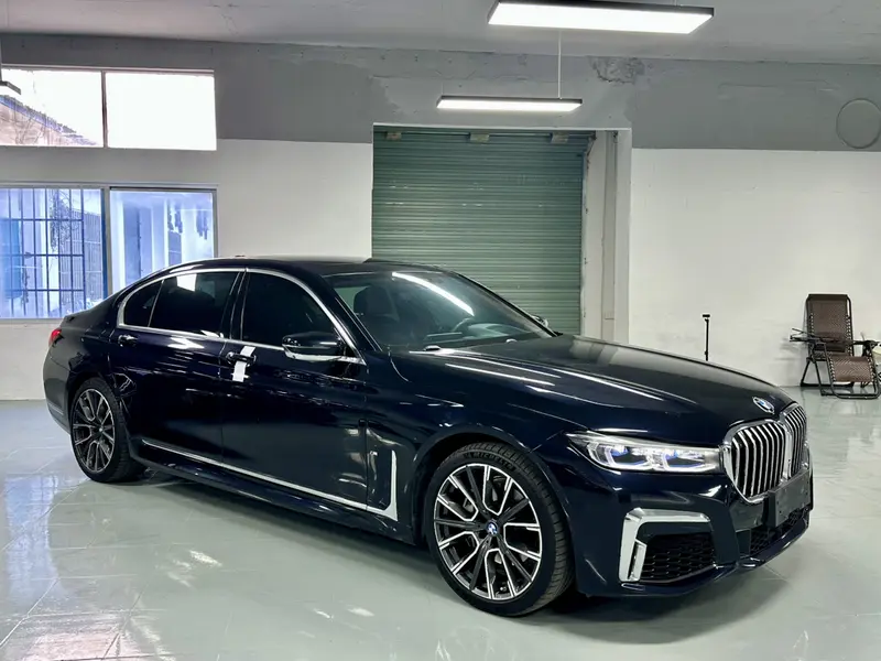 BMW 7 Series — фото 3