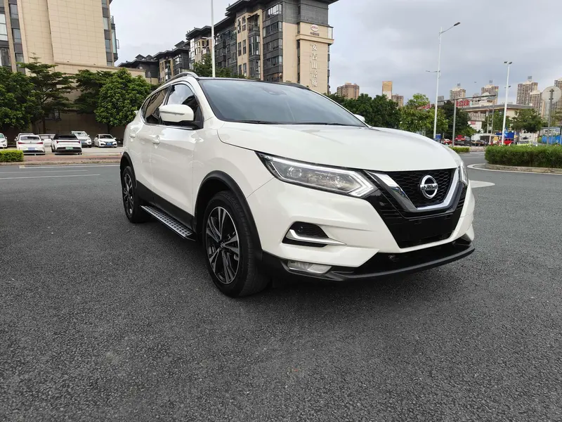 Nissan Qashqai 2.0 L XV Prem.Pro Luxury — фото 3