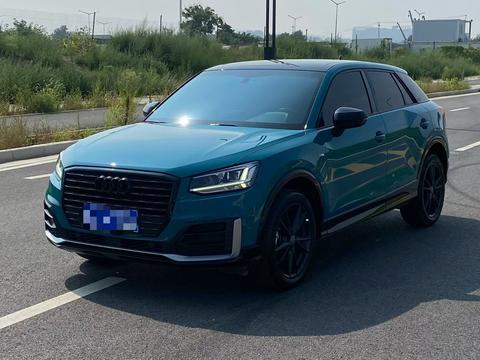 Audi Q2L