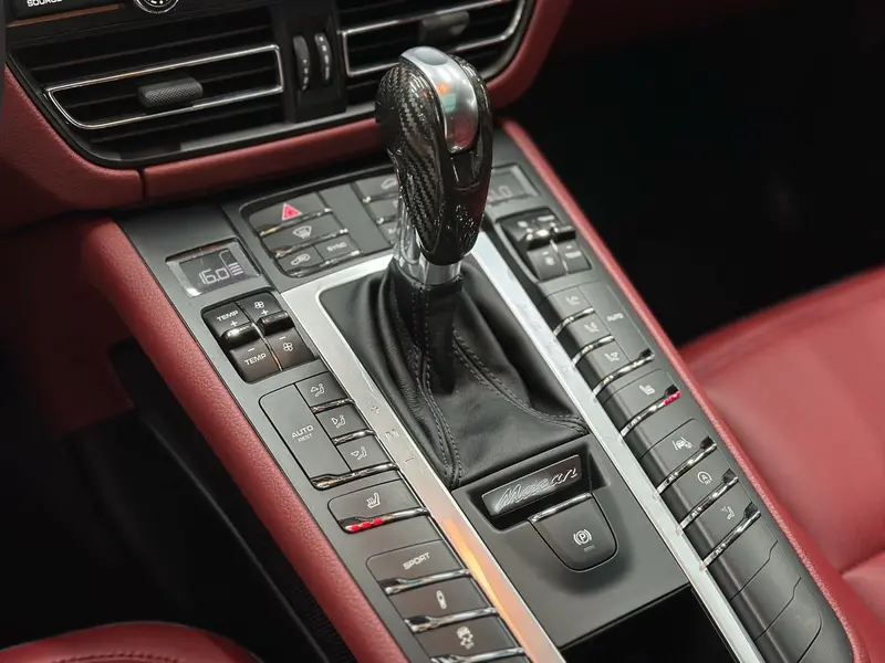Porsche Macan 2.0 T — фото 10