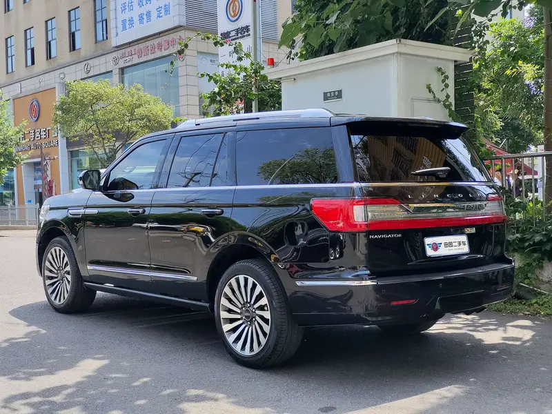 Lincoln Navigator — фото 4