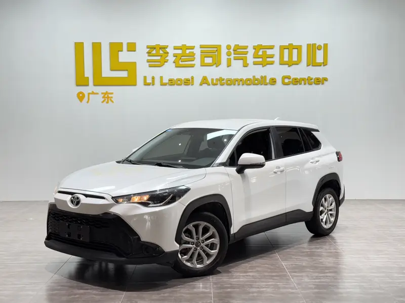Toyota 2.0 L CVT Elite