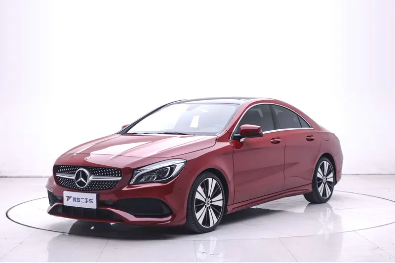 Mercedes-Benz CLA — фото 1