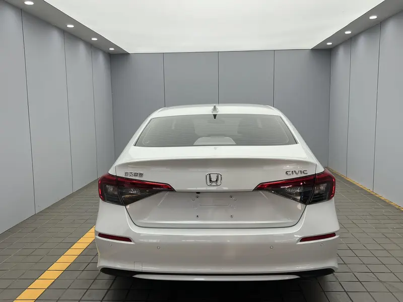 Honda Civic — фото 5