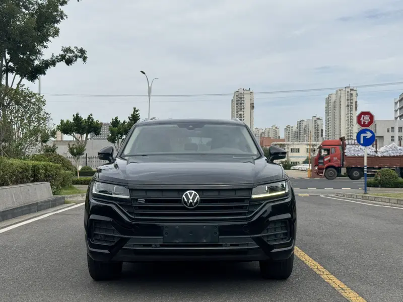 Volkswagen Touareg — фото 2