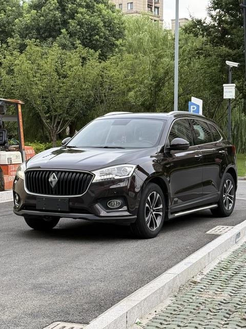 Borgward BX7