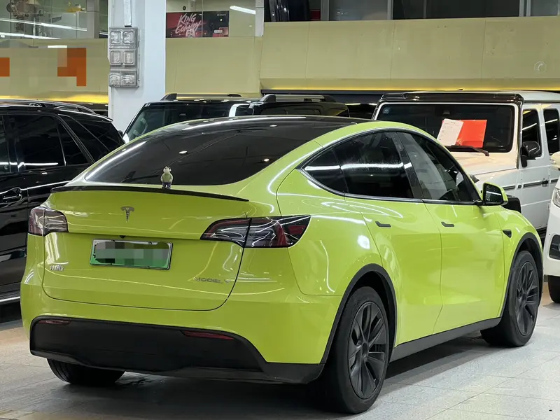Tesla Model Y — фото 6