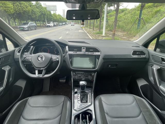 Volkswagen Tiguan L 2021 Черный из Китая, фото 3