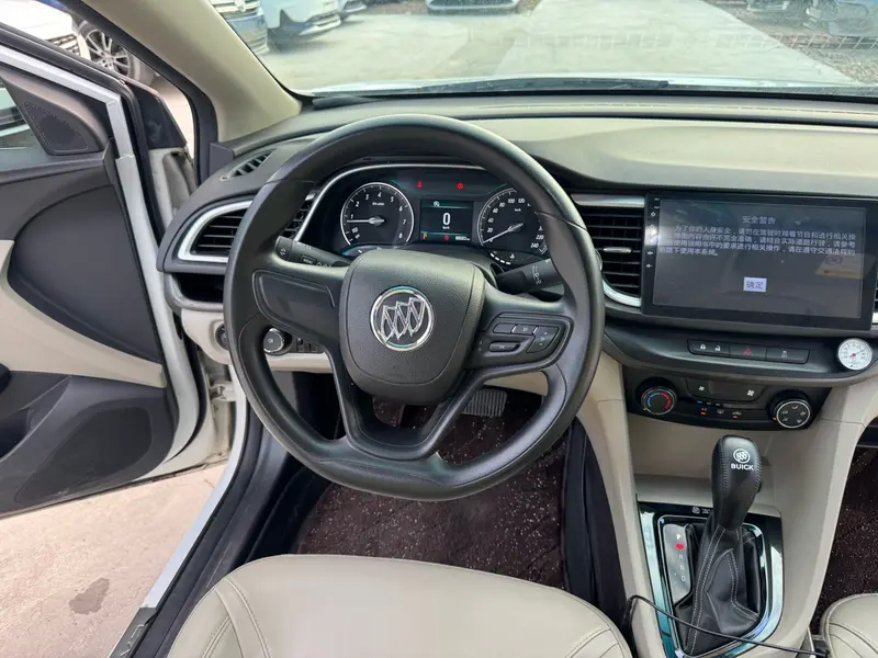 Buick Excelle 15N автомат базовая — фото 11