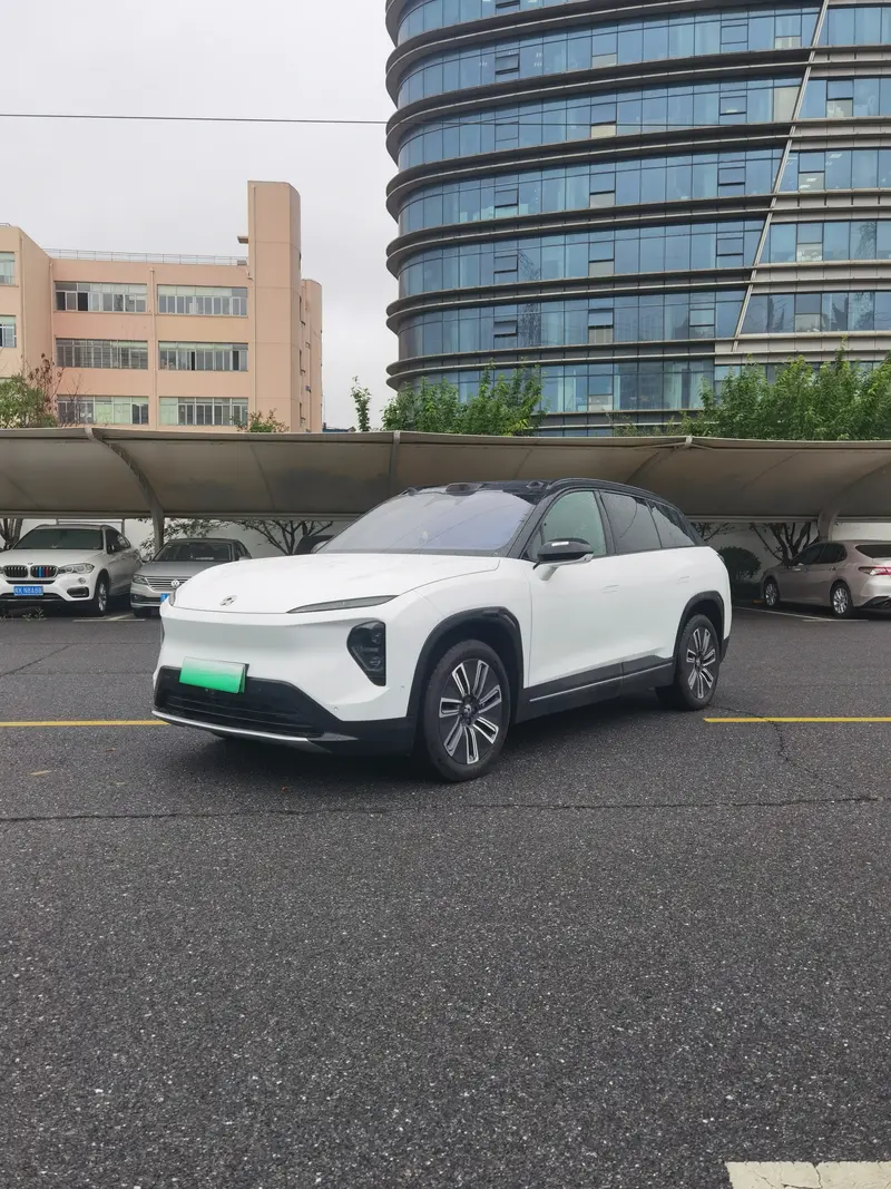 NIO ES7