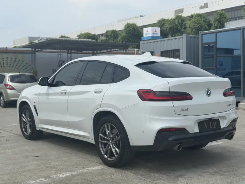 BMW X4 — фото 4