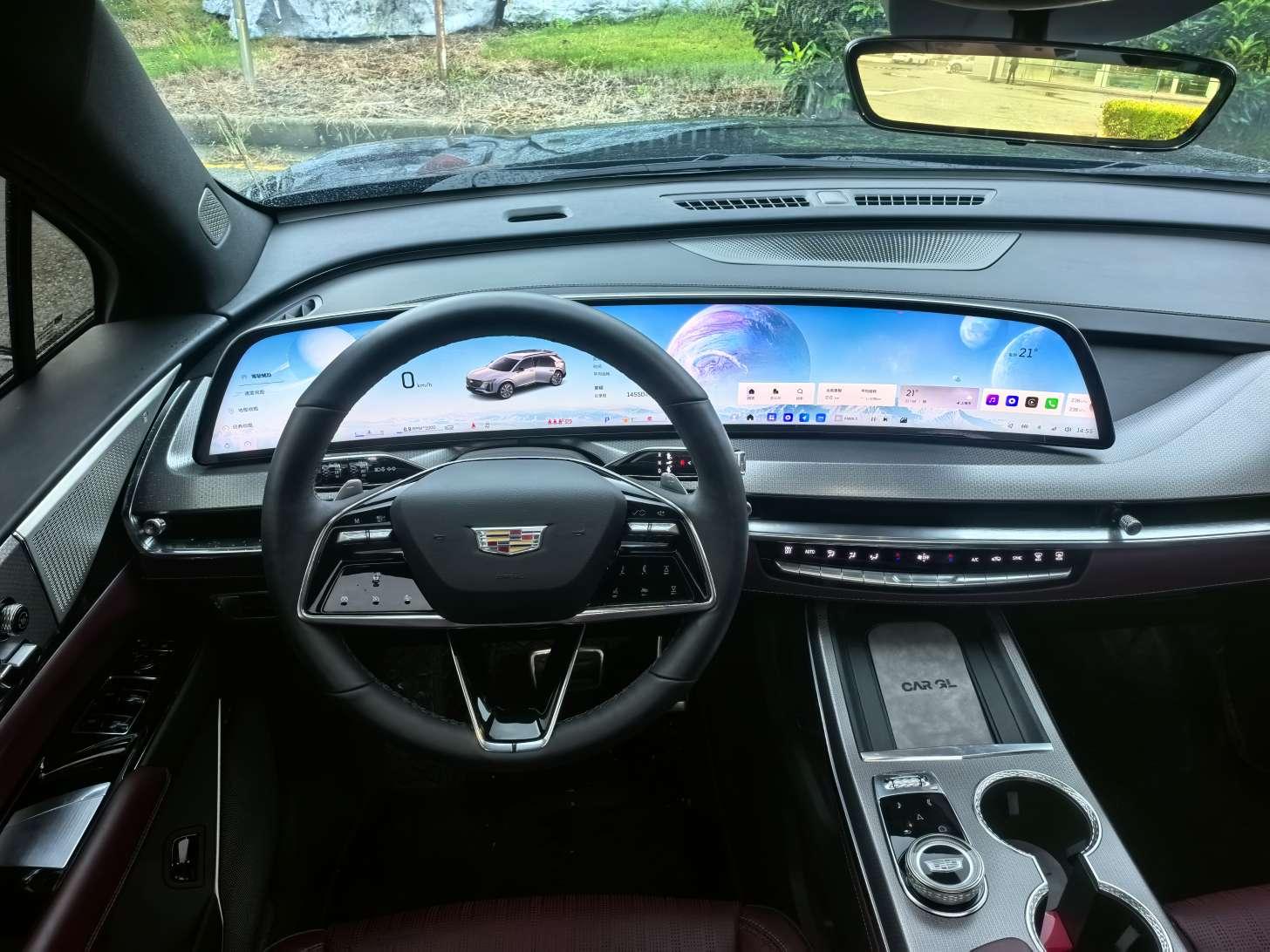 Cadillac XT5: фотография 12 из 16