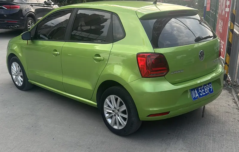 Volkswagen Polo — фото 4
