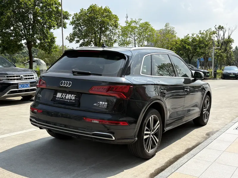 Audi Q5L рестайлинг 40 TFSI стиль — фото 5