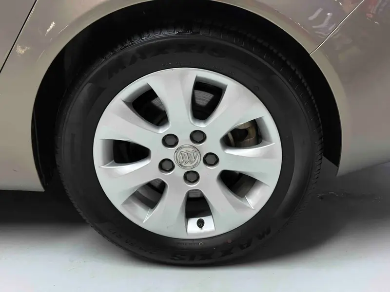 Buick Regal — фото 11