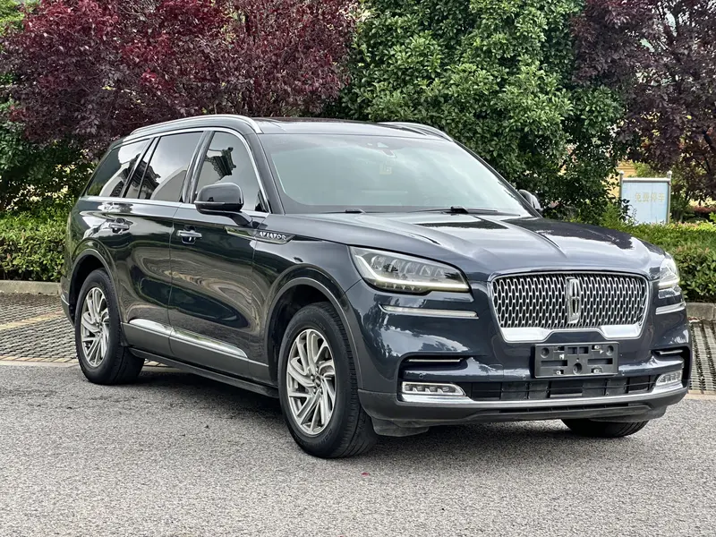 Lincoln Aviator — фото 3