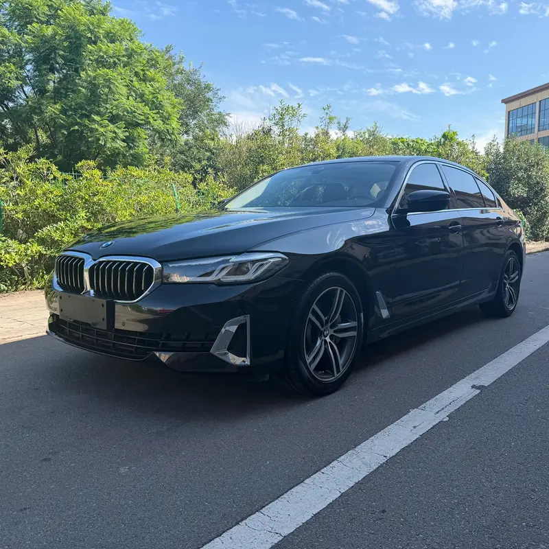 BMW 5 Series — фото 1