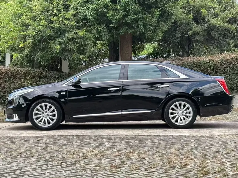 Cadillac XTS — фото 4