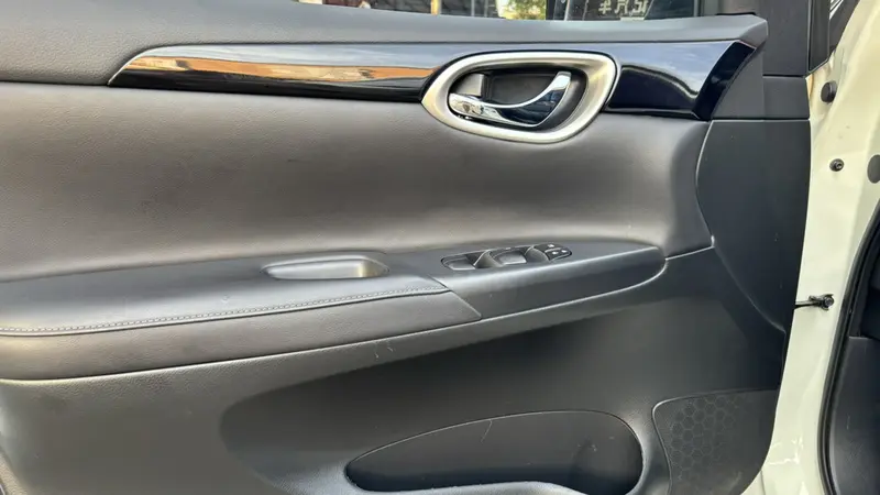 Nissan Sylphy 1.6 XL CVT Luxury — фото 16