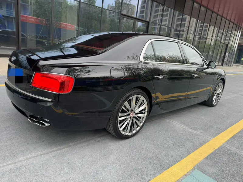 Bentley Flying Spur — фото 5