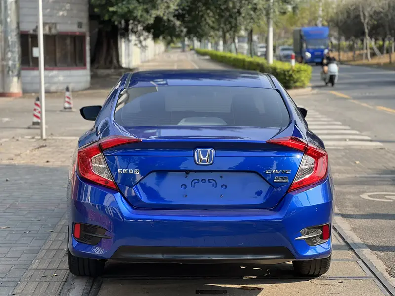 Honda Civic — фото 5