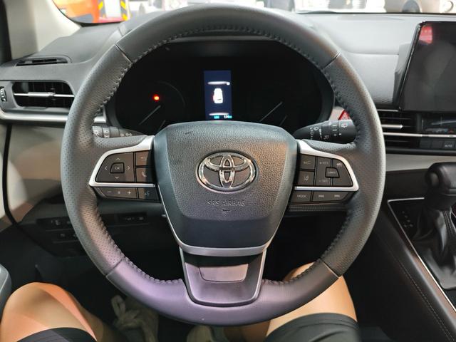 Toyota Saina 2026 Черный из Китая, фото 2