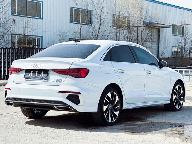 Audi A3 2023 Белый из Китая, фото 5