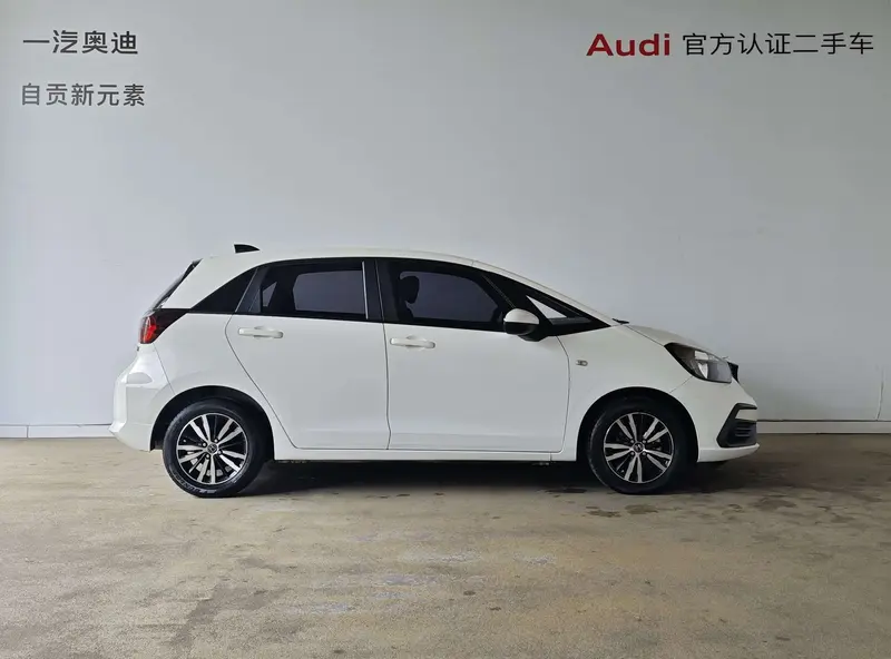 Honda Fit — фото 5