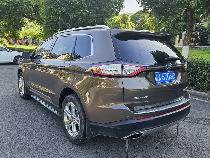 Ford Edge — фото 4