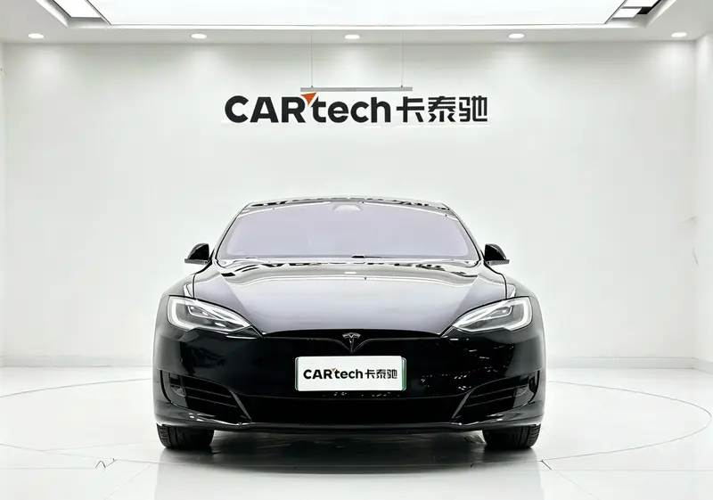 Tesla Model S — фото 2