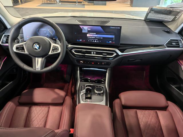 BMW 3 series 2024 Белый из Китая, фото 4