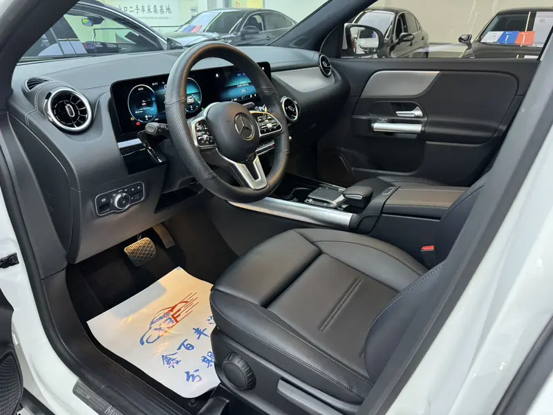 Mercedes-Benz GLA — фото 9