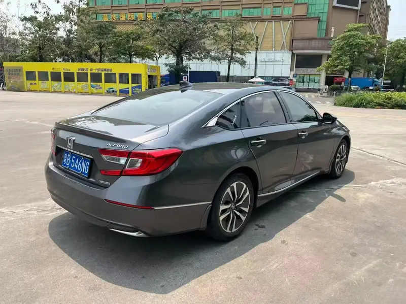 Honda Accord — фото 2
