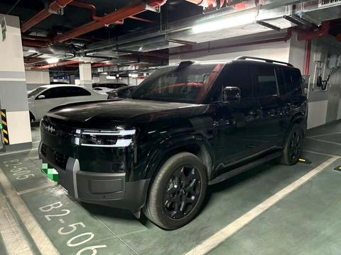 FANGCHENGBAO TAI 7 PHEV
