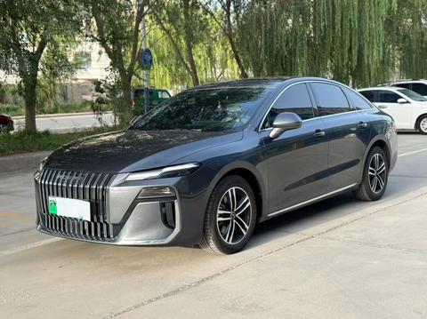 Roewe M7 DMH