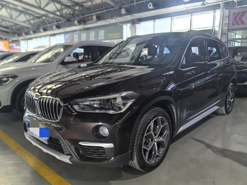 BMW X 1 s Drive 18 Li