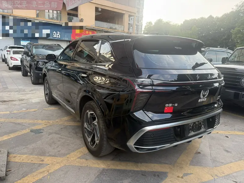 Hongqi HS3 — фото 4