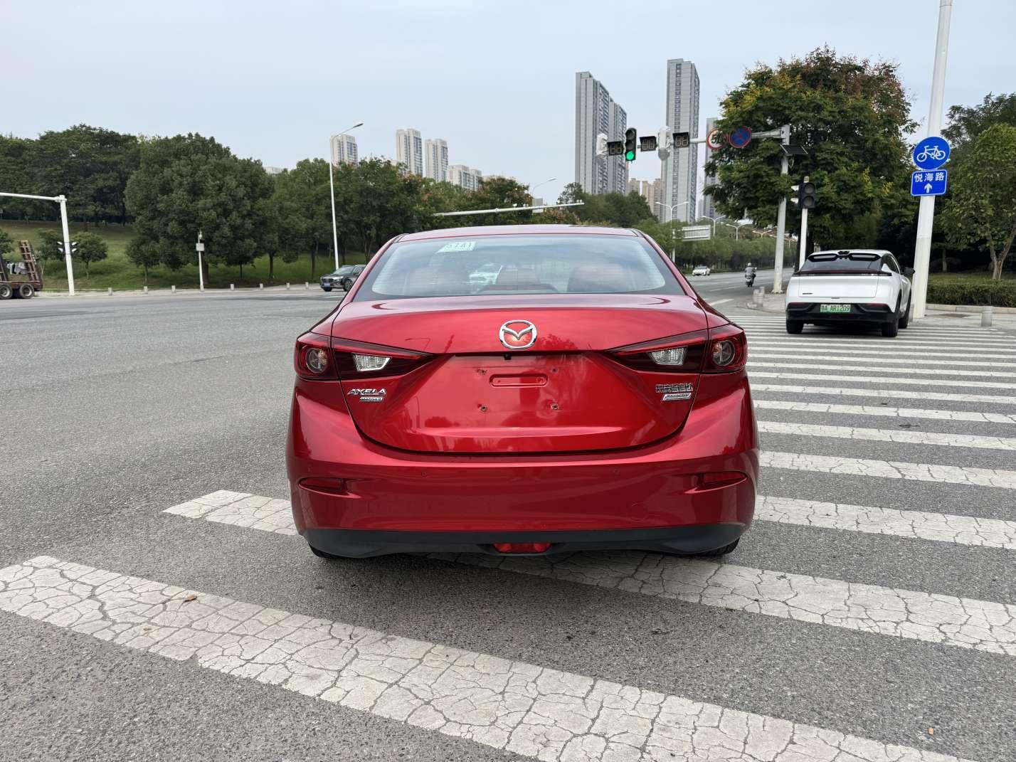 Mazda Mazda3 — фотографии объявления, Фото 17