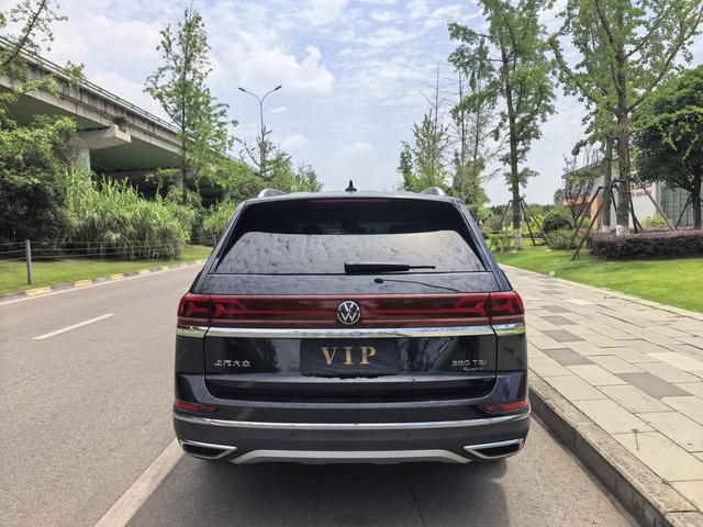 Volkswagen Tourang 2022 Черный из Китая, фото 4