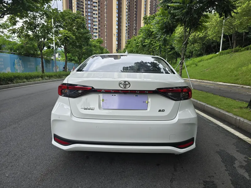 Toyota Allion — фото 5