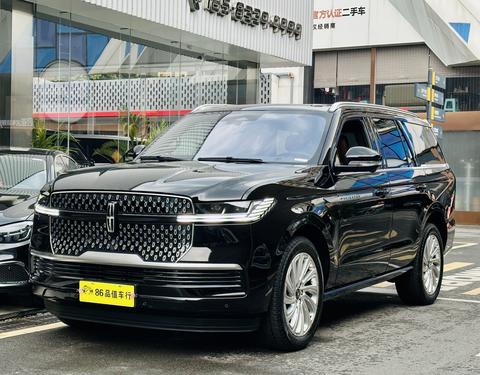 Lincoln Navigator