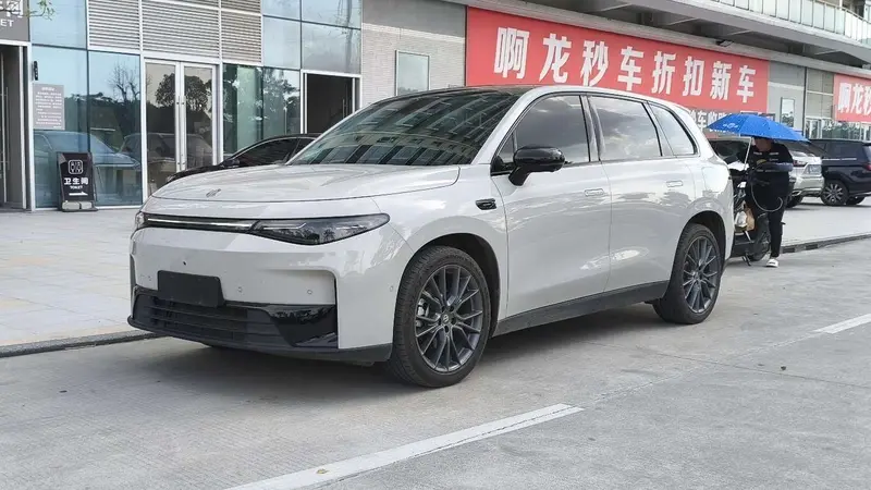 Leapmotor C 10 210