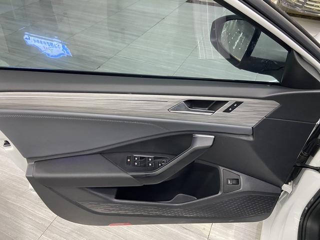 Volkswagen Sagitar id 4392290 из Китая 10