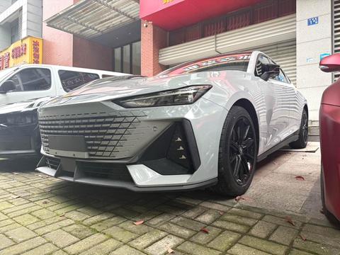 Changan UNI-V 2023 1.5T Luxury