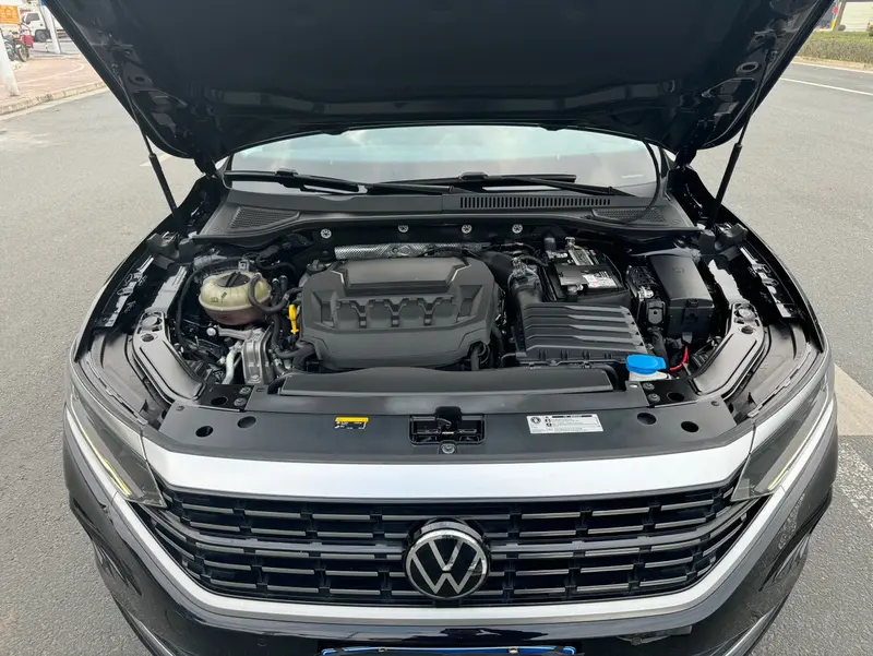 Volkswagen Passat — фото 9