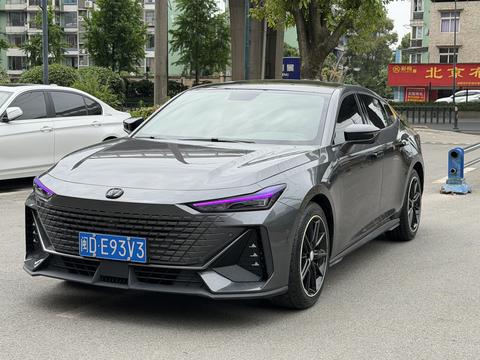 Changan UNI-V