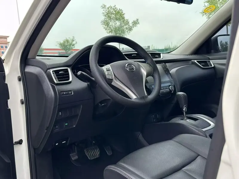 Nissan X-Trail 2.0 L CVT 2 WD — фото 8