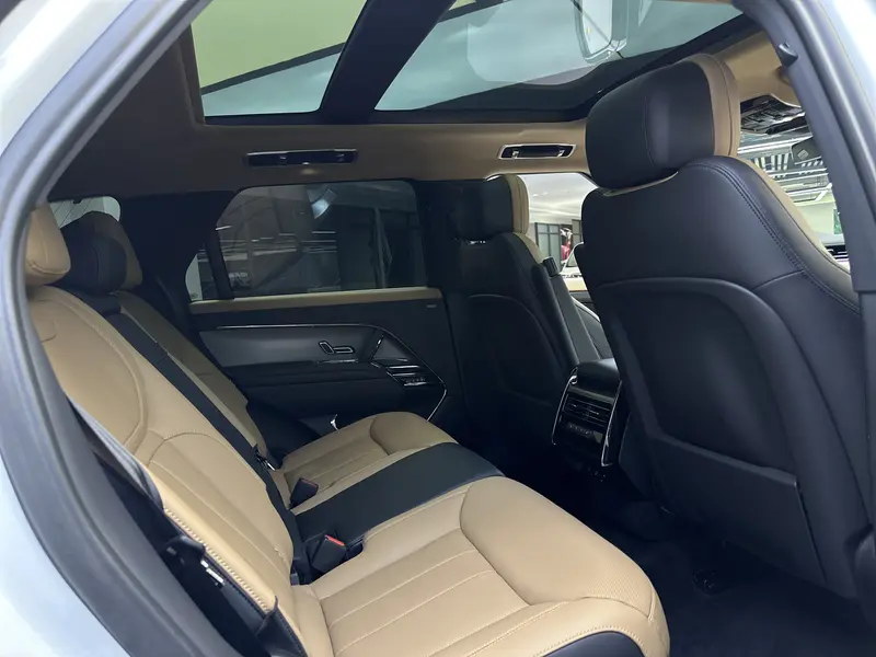 Land Rover Range Rover Sport — фото 11