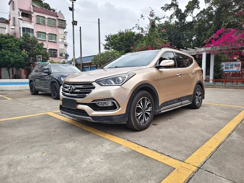 Hyundai Santa Fe 2.0 T AT 2 WD 7