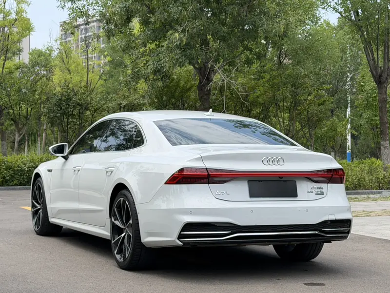 Audi A7L — фото 4